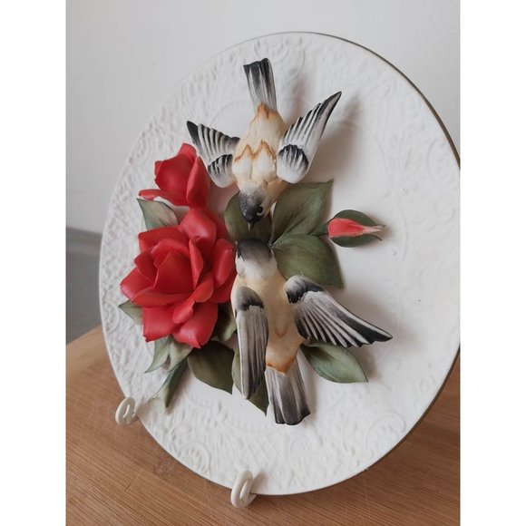 Capodimonte Chickadees and Roses, by The Franklin Mint Heirloom, #2668 - Picture 5 of 7
